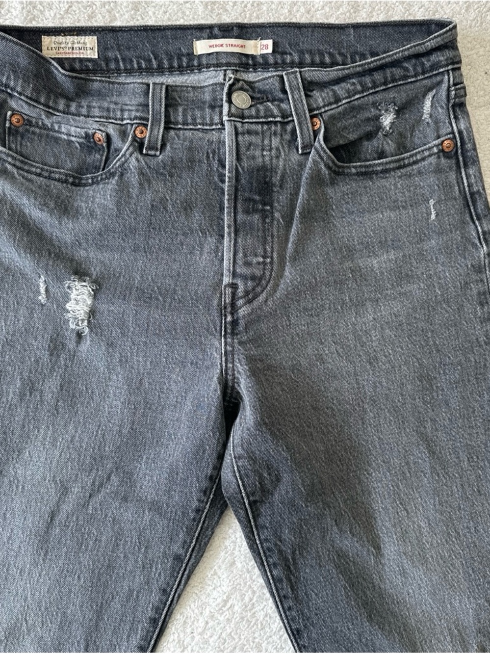 Levi's Wedgie Straight Black-Grey Washed Women's Ankle Crop Jeans